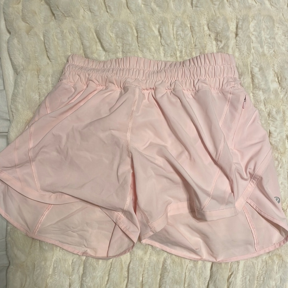 Lululemon Tracker IV shorts